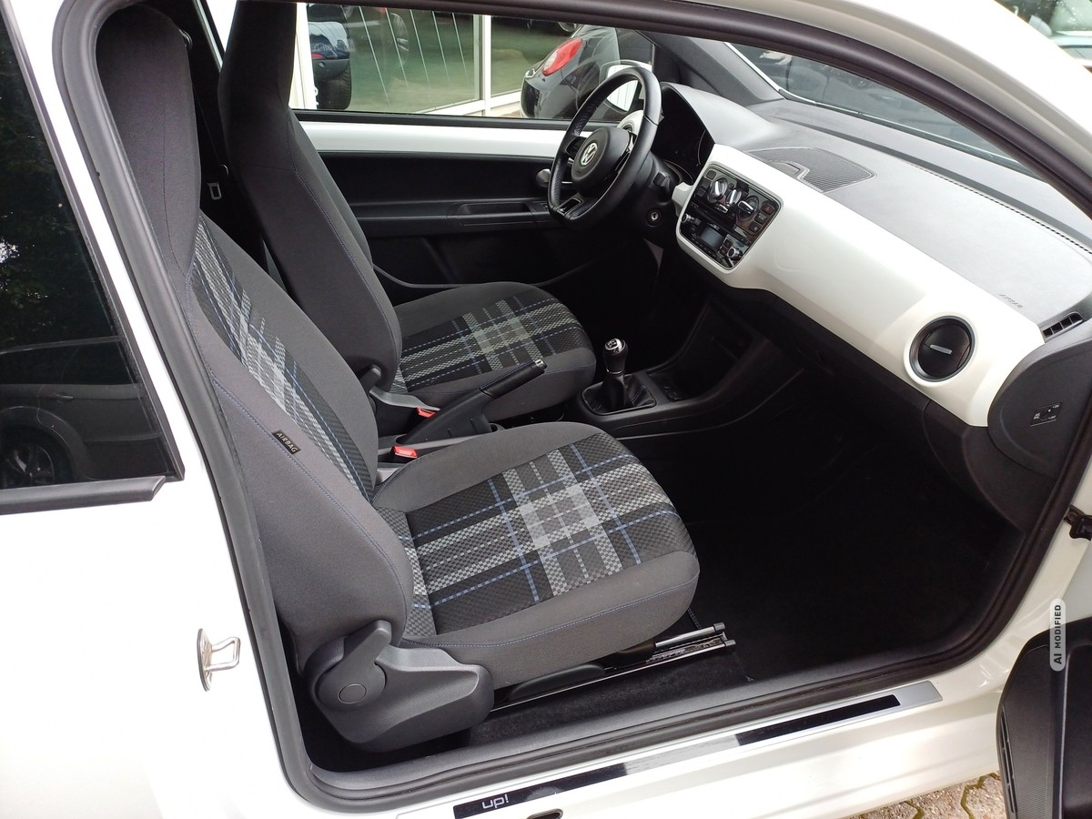 Volkswagen up! 1.0 club up! KLIMA*FB-ZV*EFH*ALLWETTER*ALU*NUR 63 TKM*