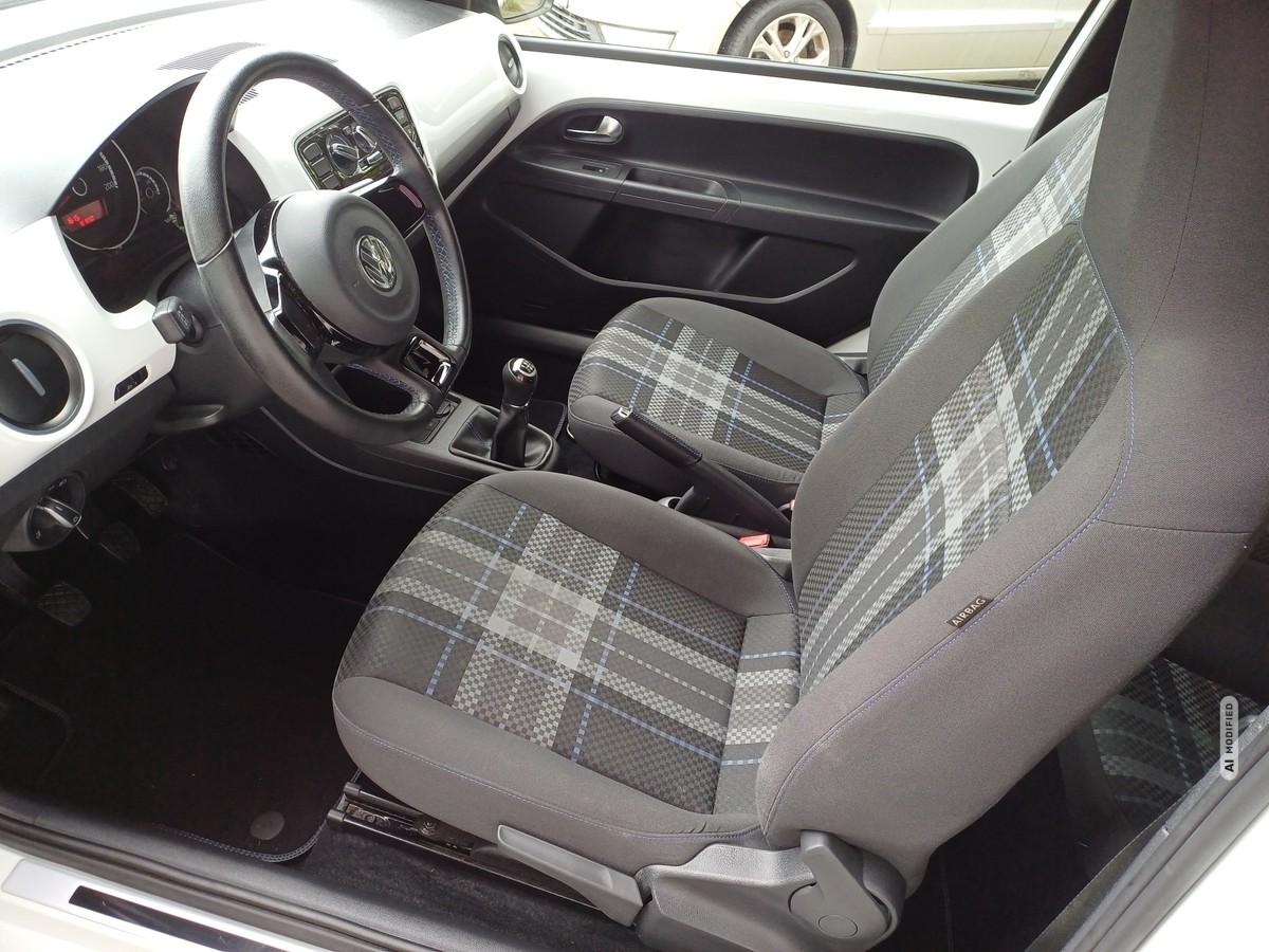 Volkswagen up! 1.0 club up! KLIMA*FB-ZV*EFH*ALLWETTER*ALU*NUR 63 TKM*