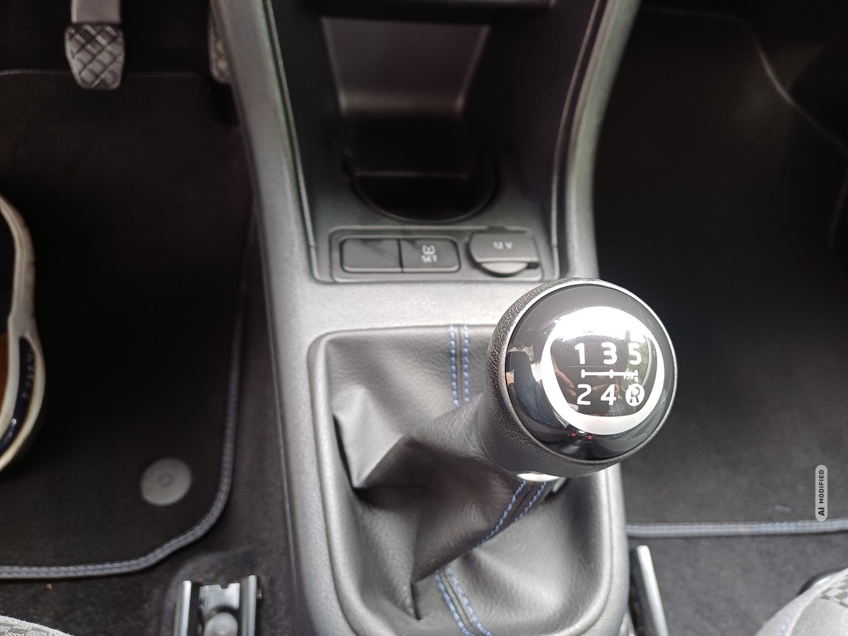 Volkswagen up! 1.0 club up! KLIMA*FB-ZV*EFH*ALLWETTER*ALU*NUR 63 TKM*