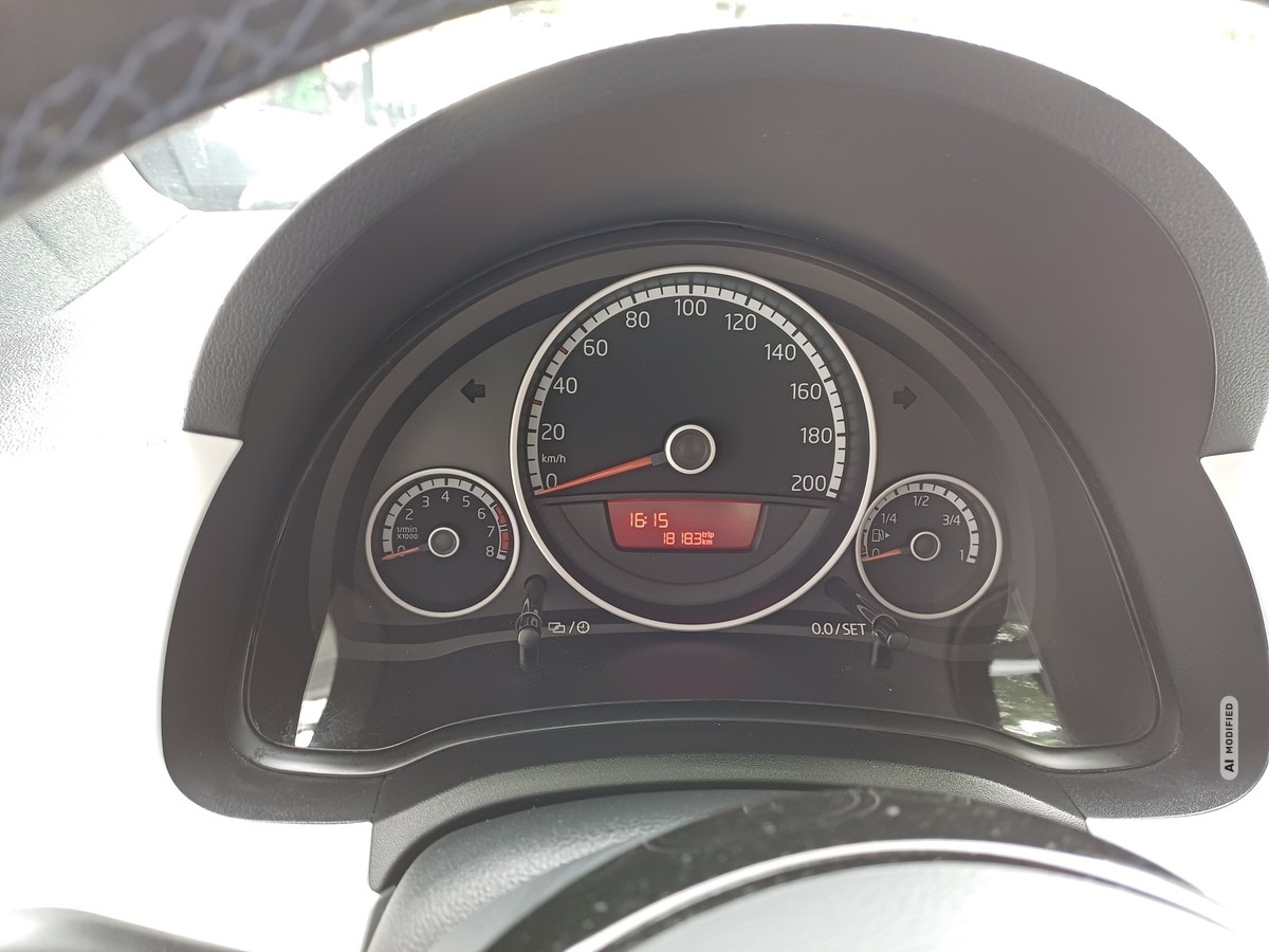 Volkswagen up! 1.0 club up! KLIMA*FB-ZV*EFH*ALLWETTER*ALU*NUR 63 TKM*
