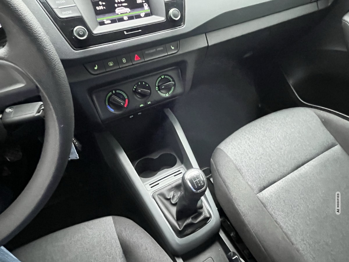 Skoda Fabia Combi 1.0 MPI Cool Plus SHZ*BTH*PDC*ALU*