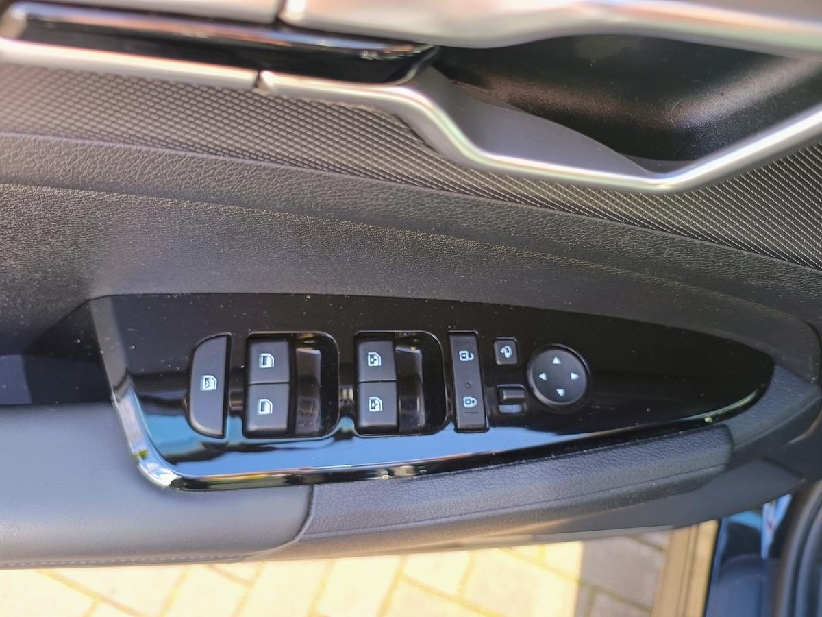 Kia Sportage 1.6 T-GDI Mild-Hybrid Vision SHZ GJR 1.Hand!
