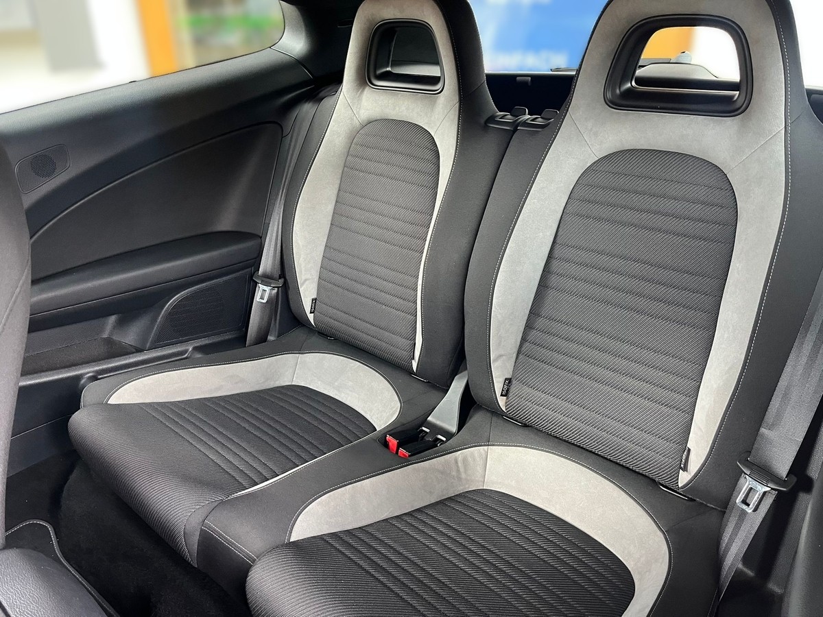 Volkswagen Scirocco 2.0 TSI BMT *Automatik*Rückfahrkamera*Sitzheizung