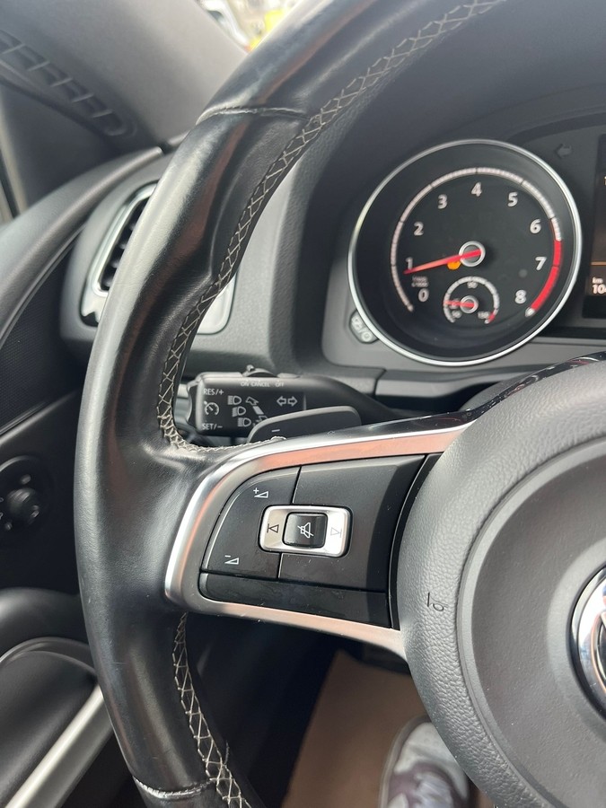 Volkswagen Scirocco 2.0 TSI BMT *Automatik*Rückfahrkamera*Sitzheizung