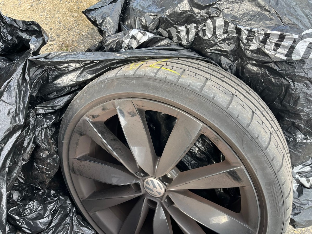 Volkswagen Scirocco 2.0 TSI BMT *Automatik*Rückfahrkamera*Sitzheizung