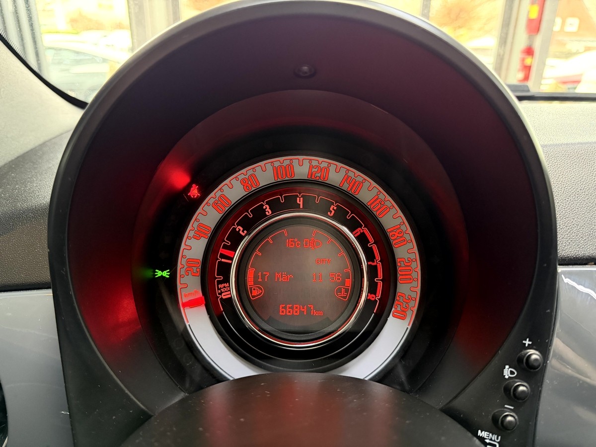 Fiat 500C 1.2 8V Lounge Tempomat CarPlay Klima 