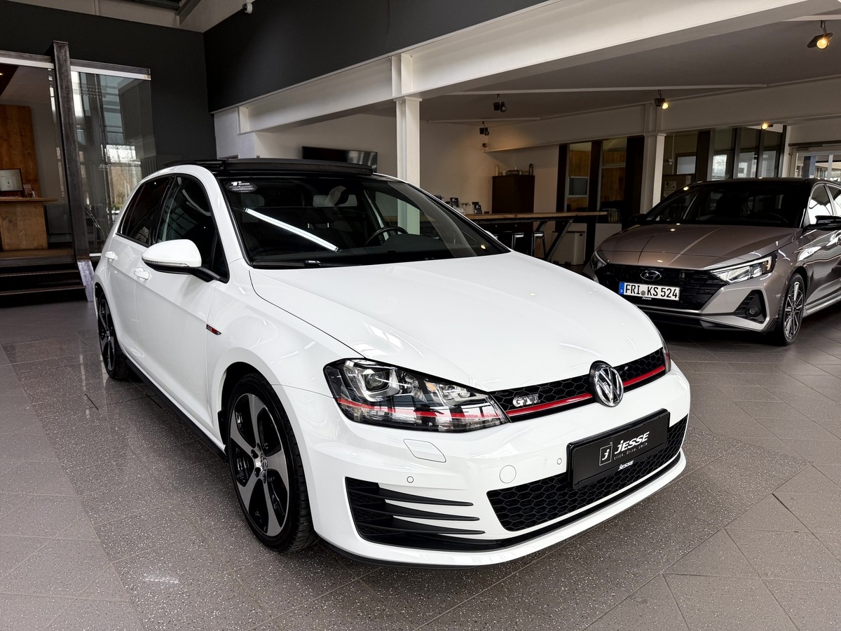 Volkswagen Golf VII GTI BMT DSG Pano Dynaudio PDC 