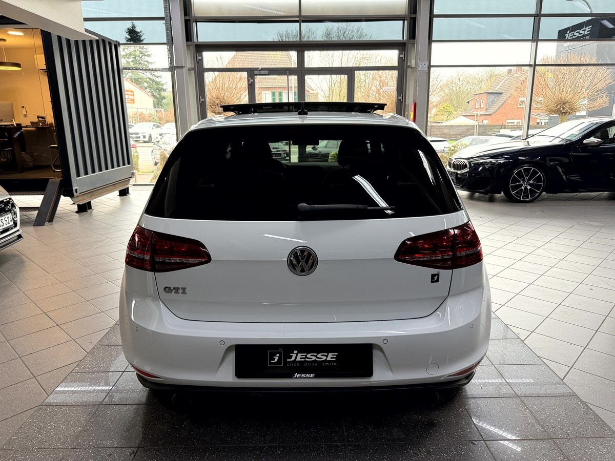 Volkswagen Golf VII GTI BMT DSG Pano Dynaudio PDC 