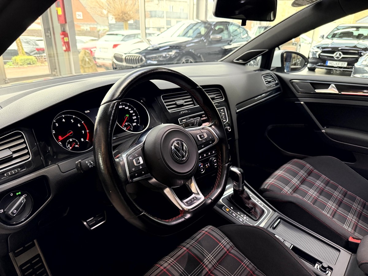 Volkswagen Golf VII GTI BMT DSG Pano Dynaudio PDC 