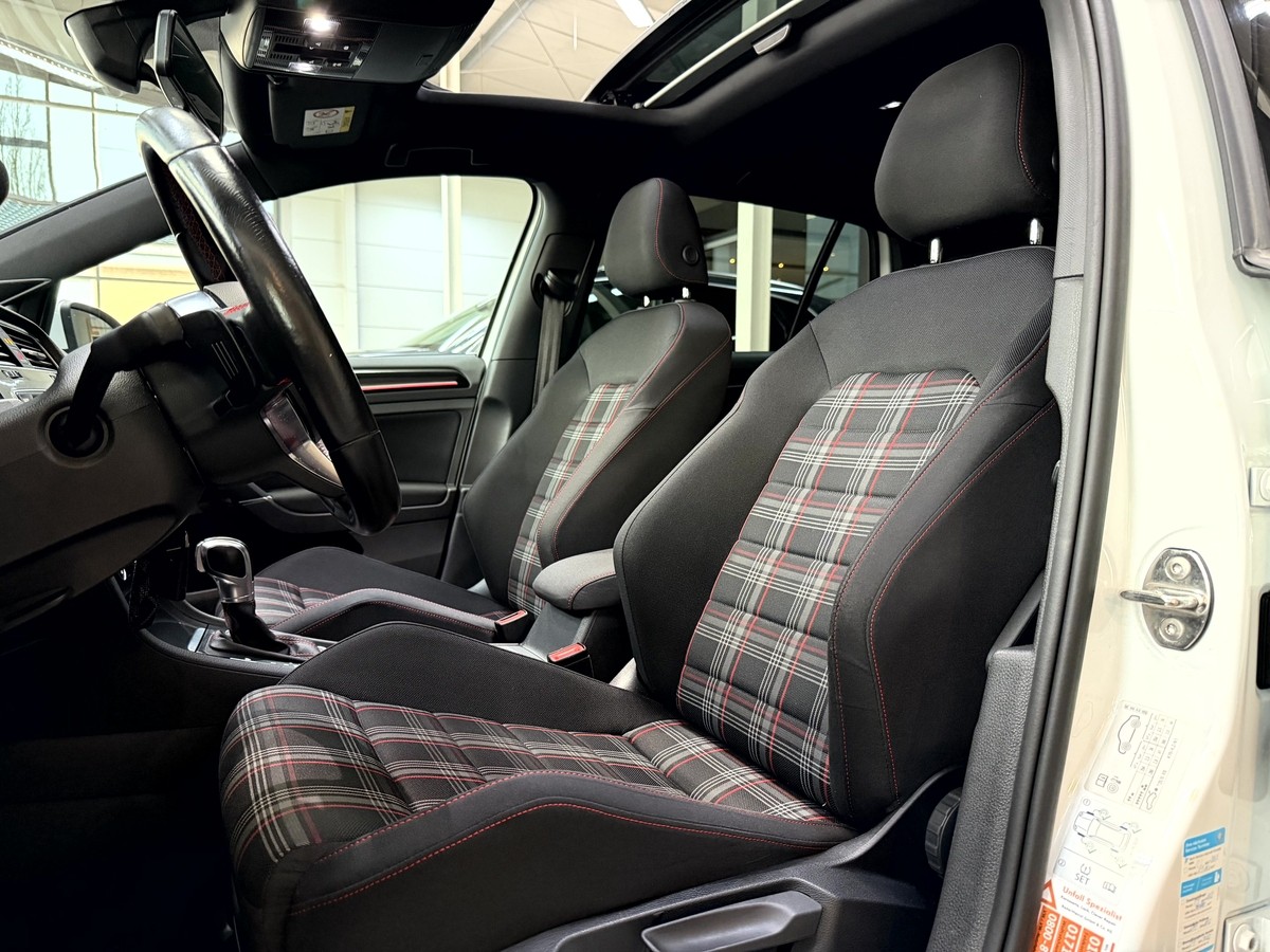 Volkswagen Golf VII GTI BMT DSG Pano Dynaudio PDC 