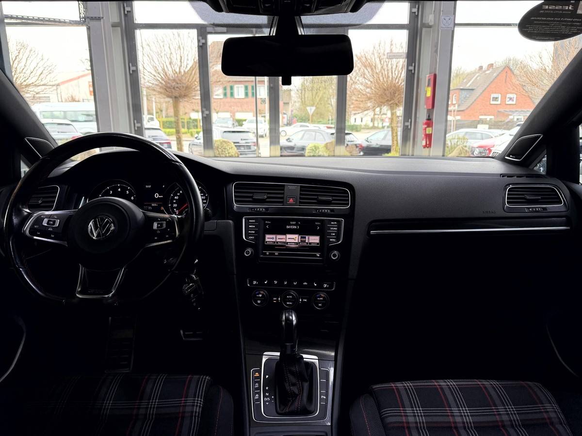 Volkswagen Golf VII GTI BMT DSG Pano Dynaudio PDC 
