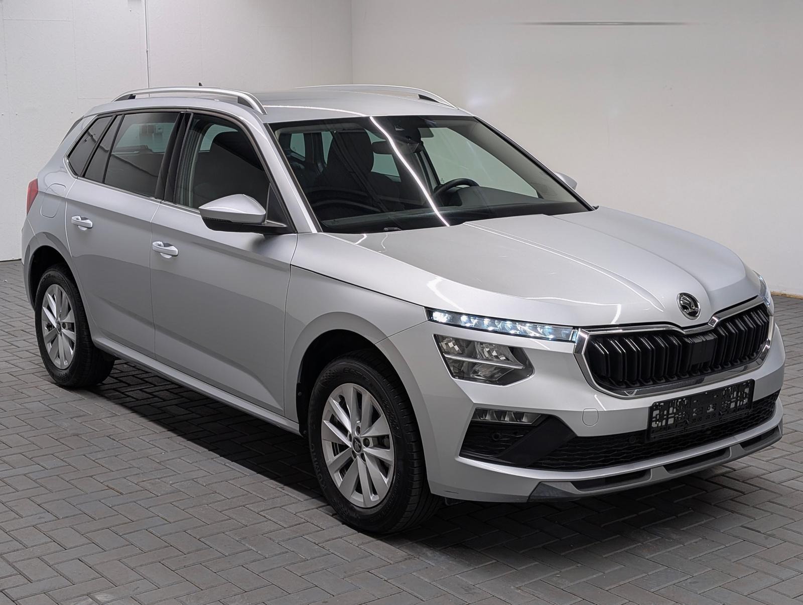 Skoda Kamiq LED/Virco/Kam/Keyl/CarPlay/Tempom/DAB/16LM