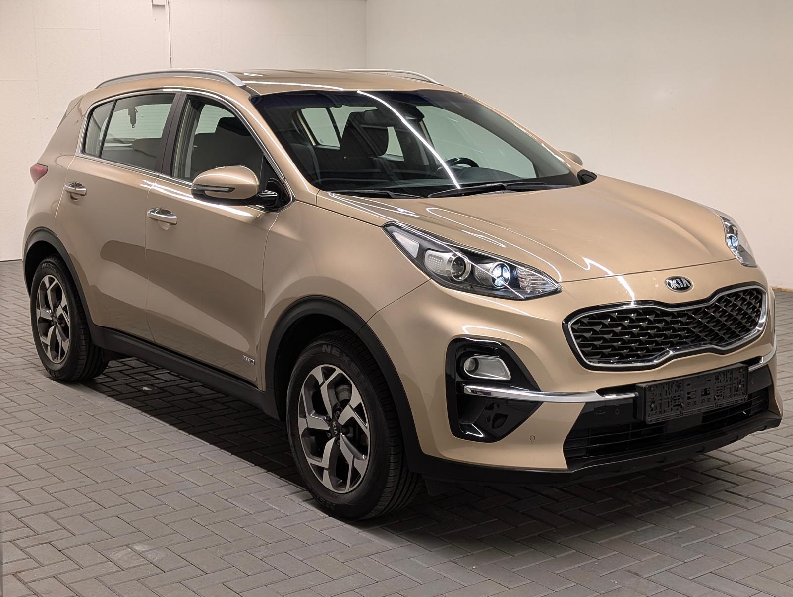 Kia Sportage 4WD Navi/4xSHZ/LHZ/Kam/AHK/Tempom./17LM
