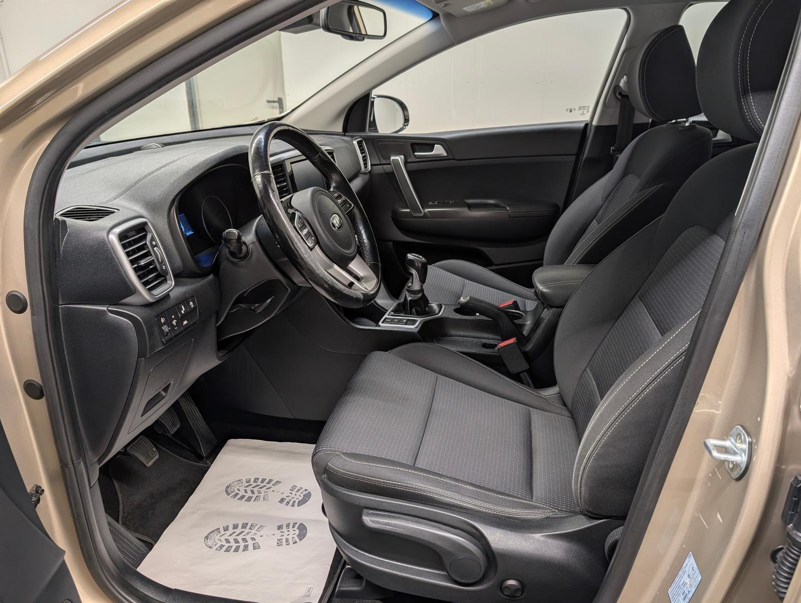 Kia Sportage 4WD Navi/4xSHZ/LHZ/Kam/AHK/Tempom./17LM