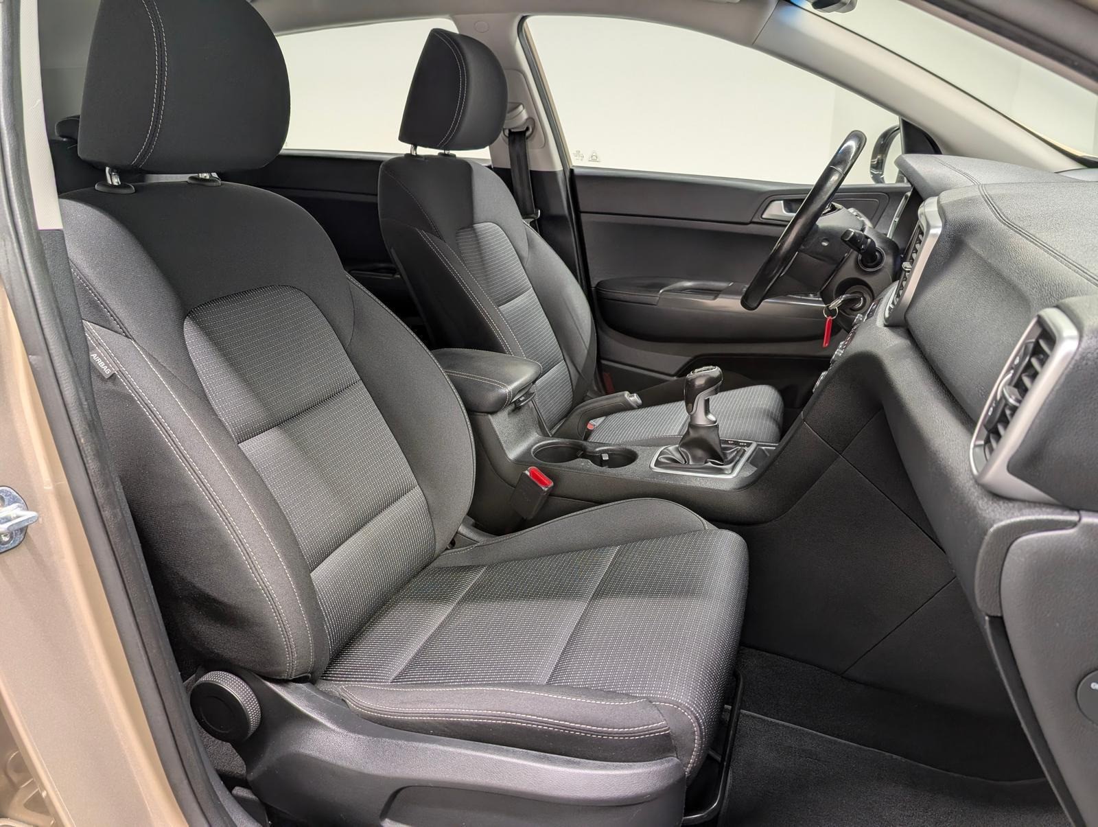 Kia Sportage 4WD Navi/4xSHZ/LHZ/Kam/AHK/Tempom./17LM