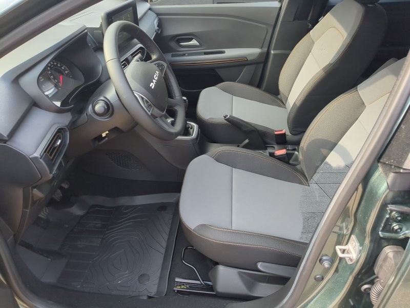 Dacia Jogger TCe 110 Extreme 5-Sitzer+PDC+RFK+LED