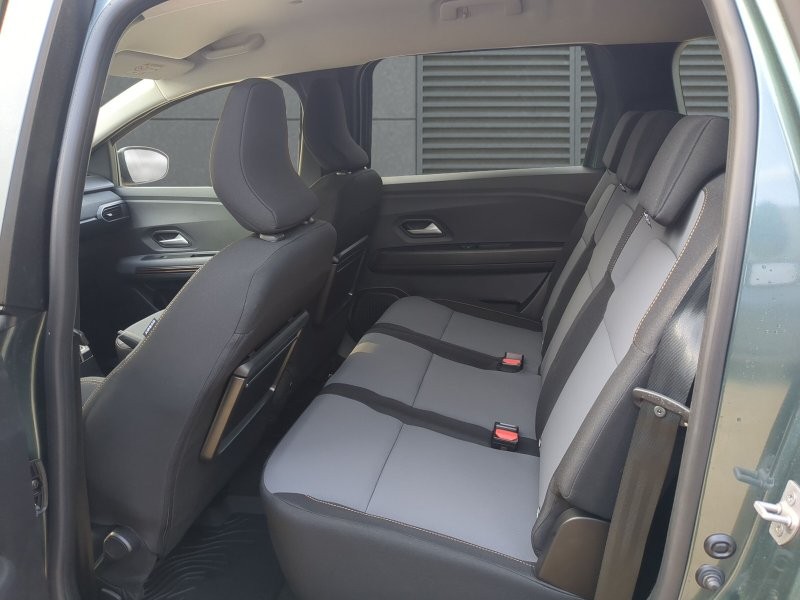 Dacia Jogger TCe 110 Extreme 5-Sitzer+PDC+RFK+LED