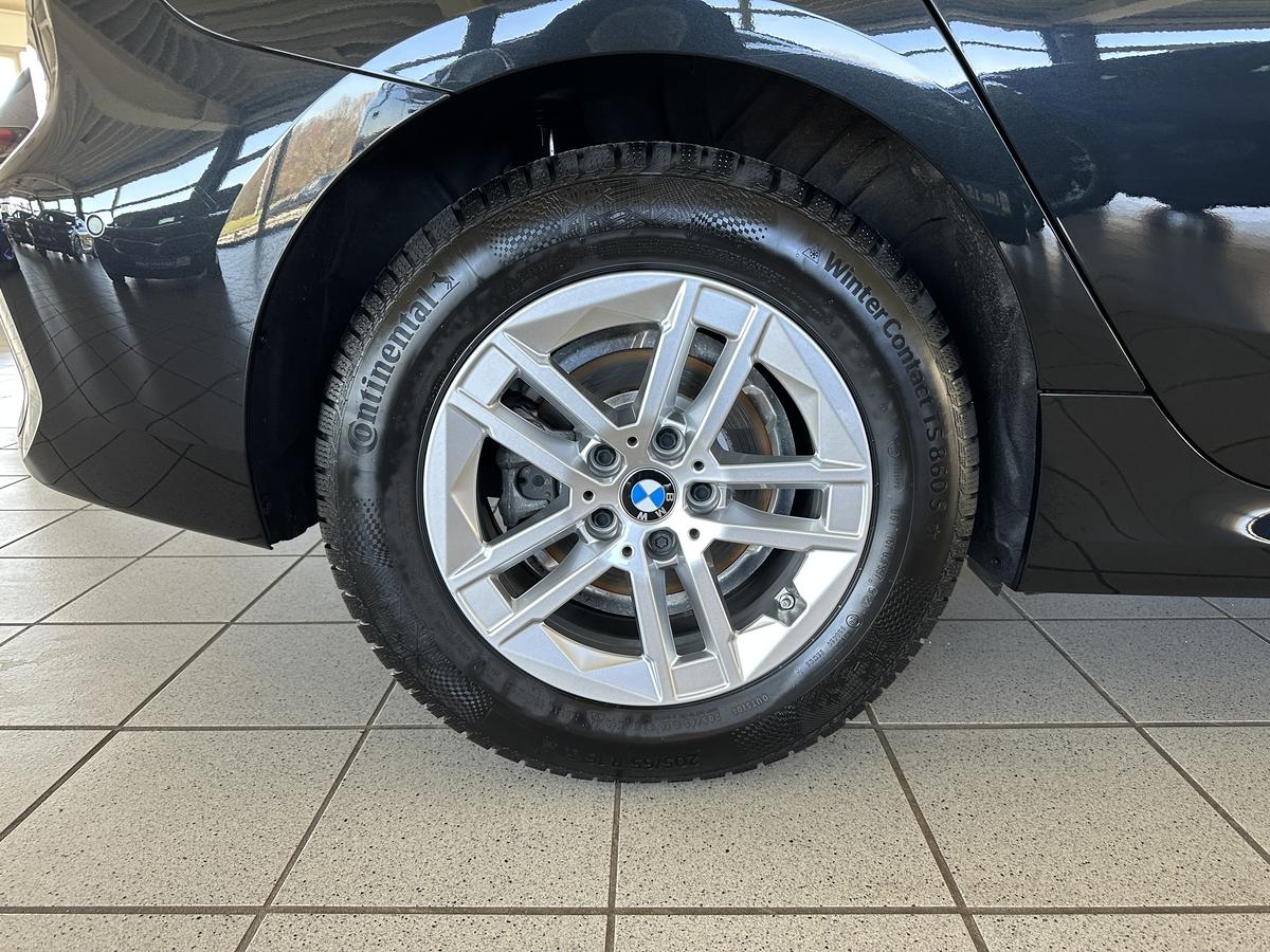 BMW 218 Active Tourer218i M Sport AHK HUD 360° Kamera LED Navi