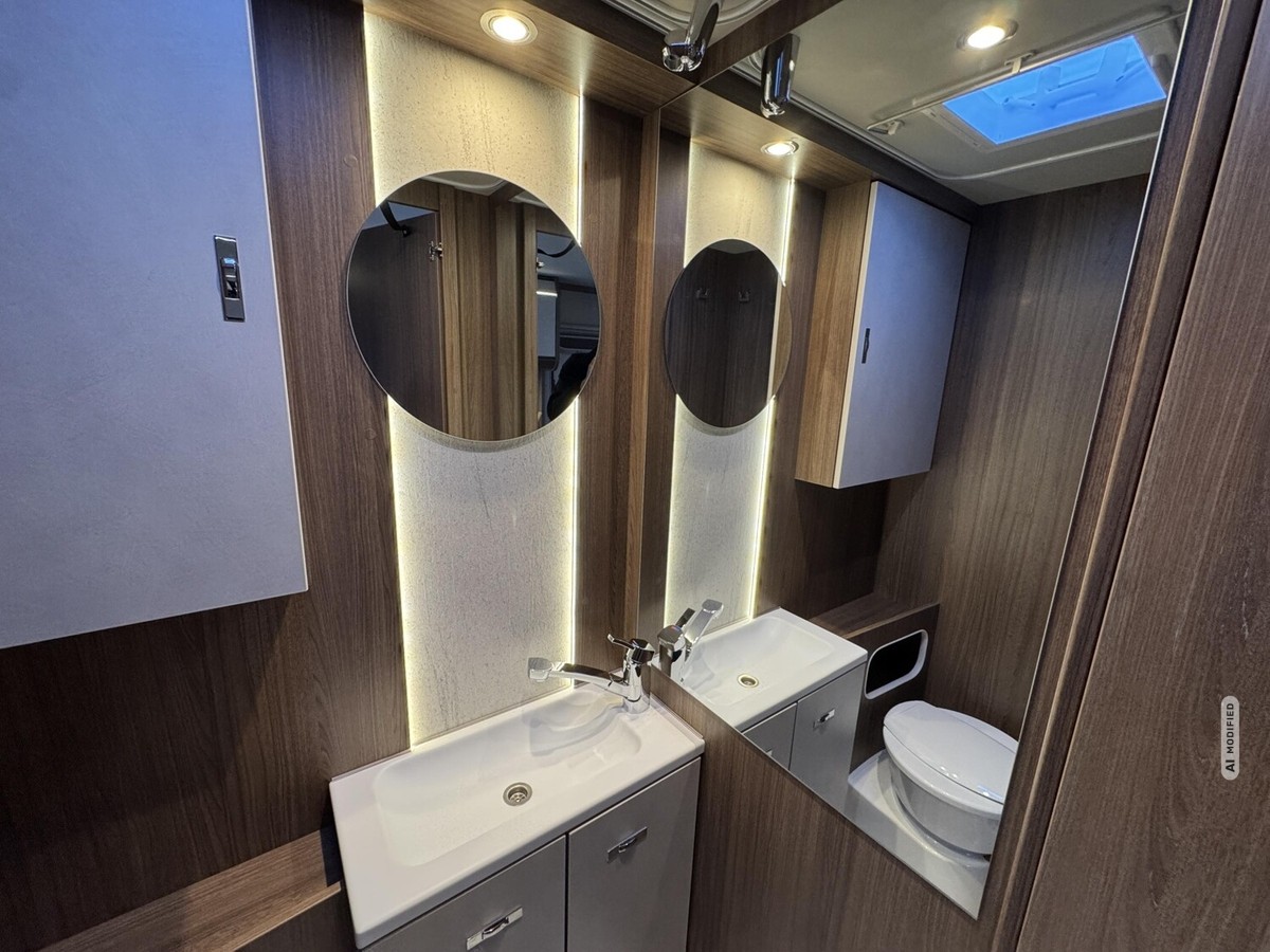 Tabbert Cazadora 550 E 2.3 2000kg+Dusche+City-Wasser+Bugfenster
