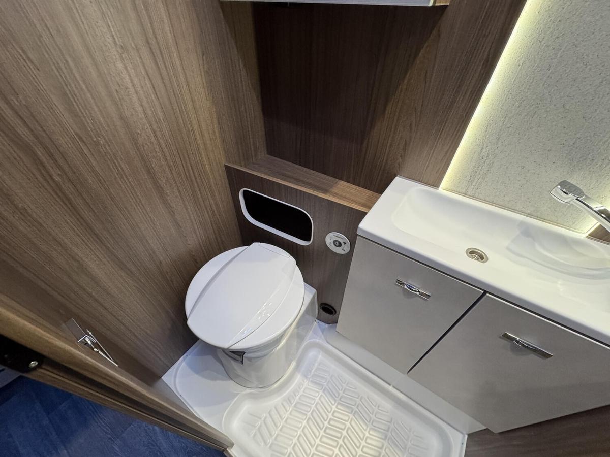 Tabbert Andere 2000kg+Dusche+City-Wasser+Bugfenster