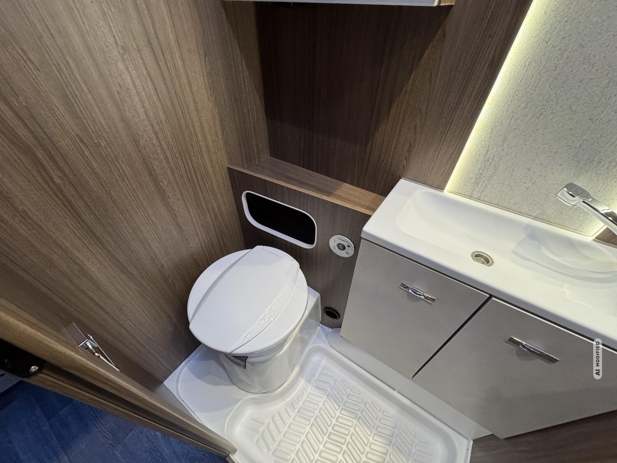 Tabbert Cazadora 550 E 2.3 2000kg+Dusche+City-Wasser+Bugfenster
