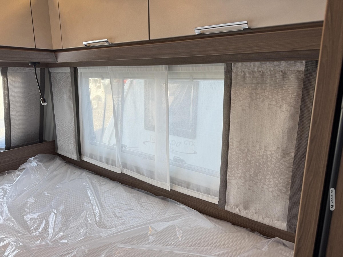 Tabbert Cazadora 550 E 2.3 2000kg+Dusche+City-Wasser+Bugfenster