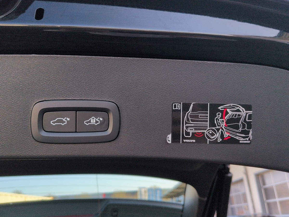 Volvo XC40 T4 Recharge Inscription Expression Park- Winter
