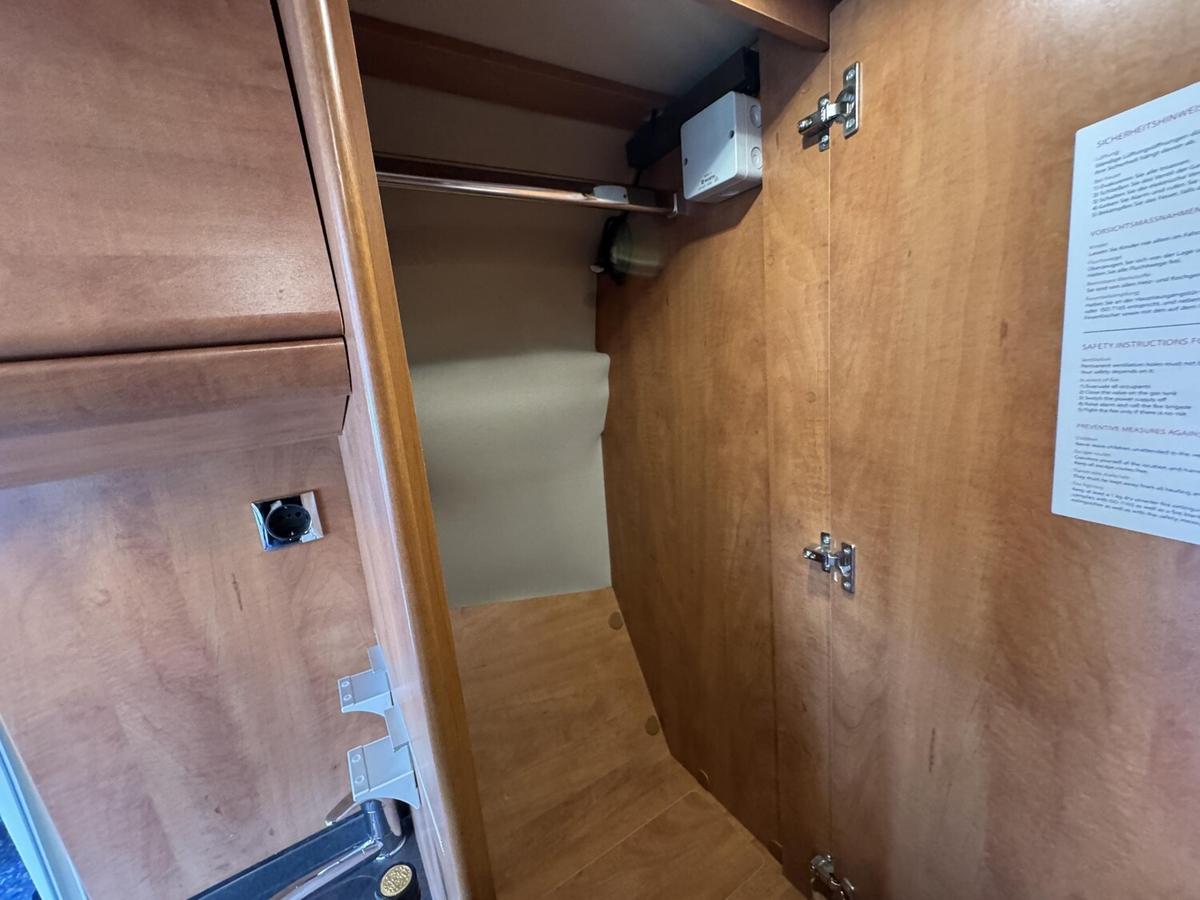 Malibu Van 600 DB AHK+TV+Router+Markise+DuoControl