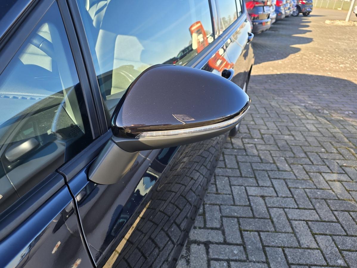 Volkswagen Golf Sportsvan 1.2 TSI BMT Comfortline #AHK #RFK #SHZ #ALU 