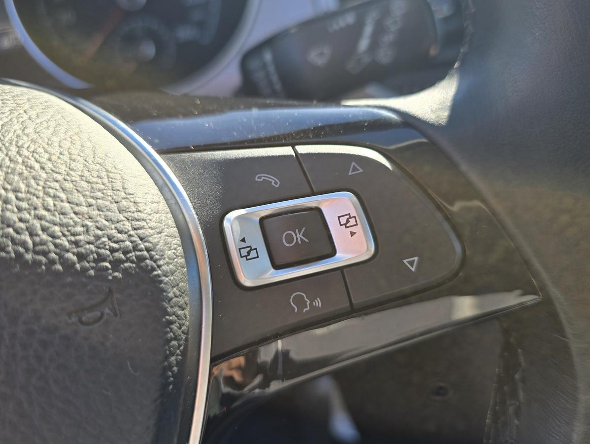 Volkswagen Golf Sportsvan 1.2 TSI BMT Comfortline #AHK #RFK #SHZ #ALU 