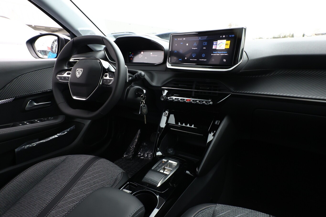 Peugeot 208 Hybrid Allure SHZ DigC 2xPDC CarP PrivG LED