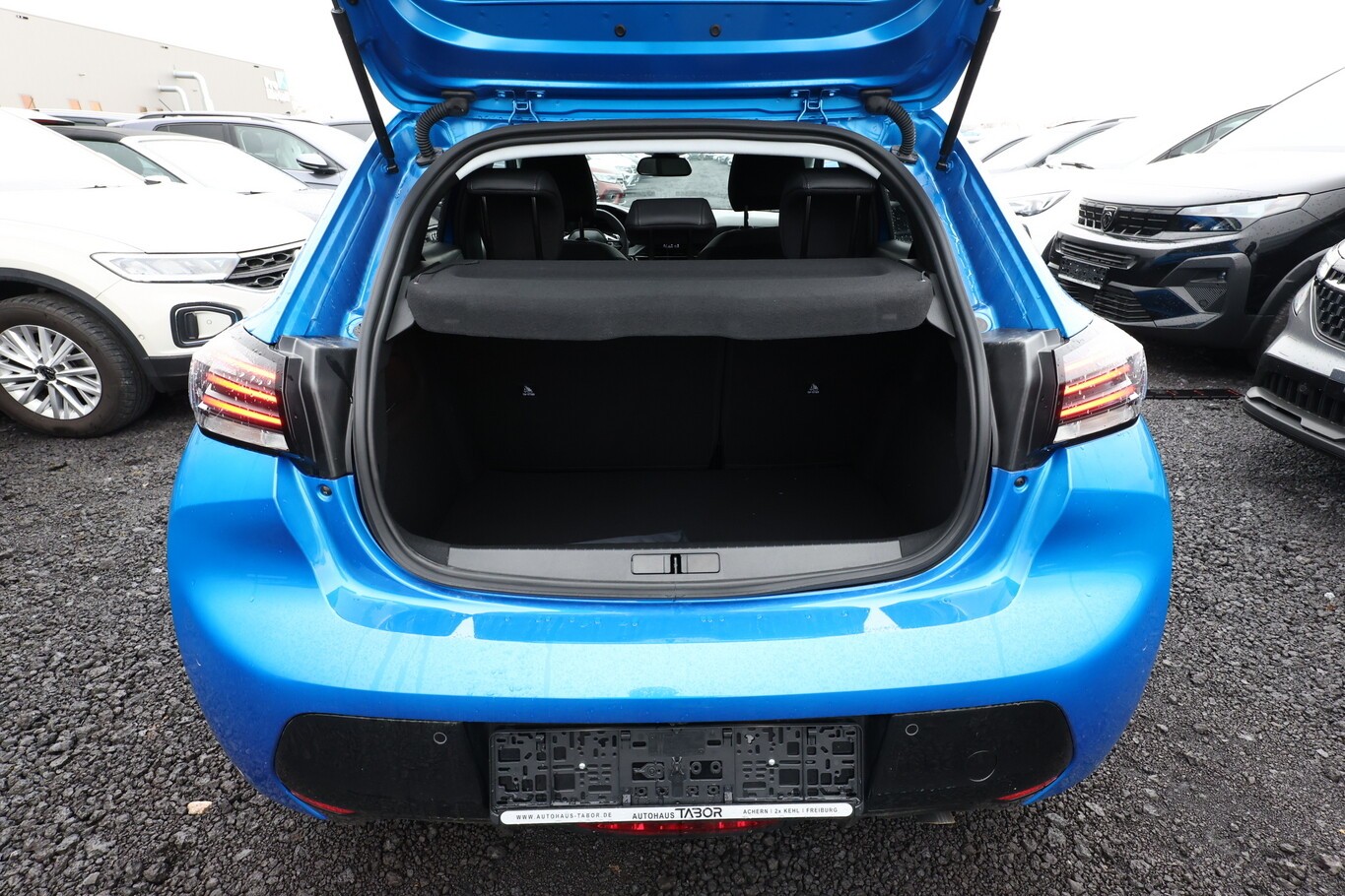 Peugeot 208 Hybrid Allure SHZ DigC 2xPDC CarP PrivG LED