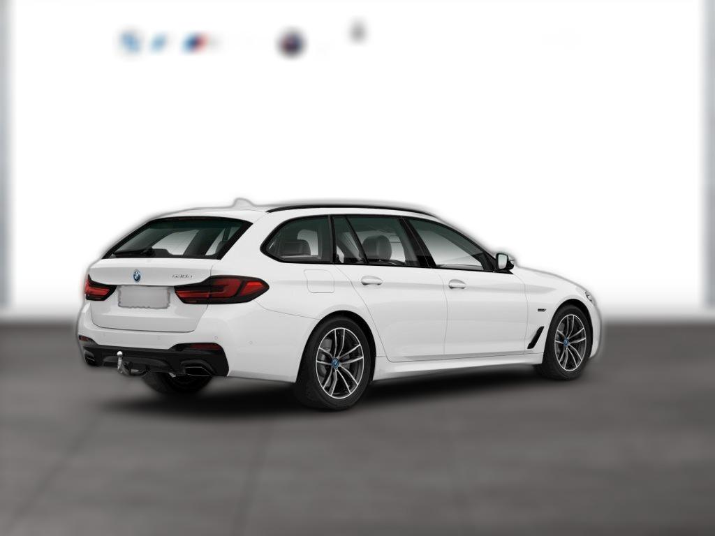 BMW 530 TOURING M SPORTPAKET AHK HEAD-UP HIFI PANO ALU 18