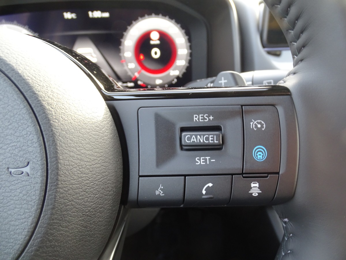 Nissan X-Trail 1.5 VC-T  Mild-Hybrid Xtronic N-Connecta 