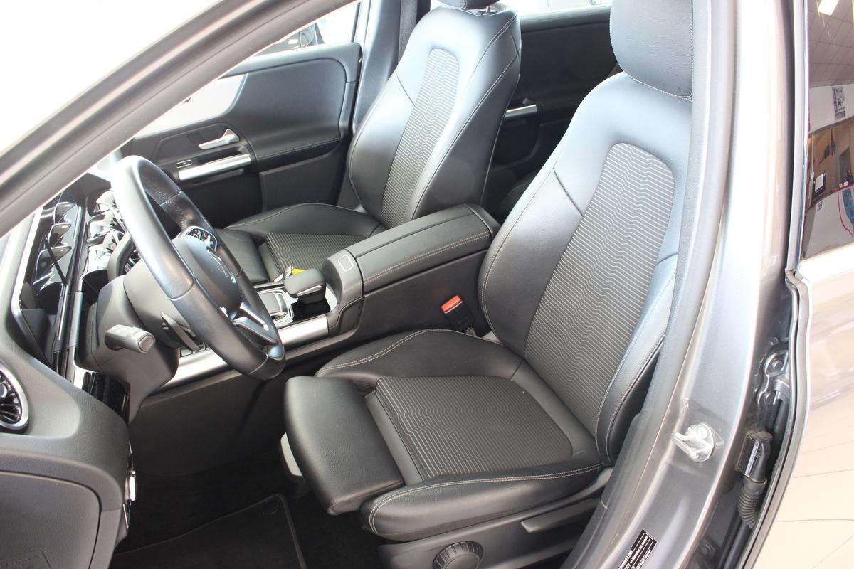 Mercedes-Benz B 180 Progressive.AHK.PDC.NAVI.LEDER