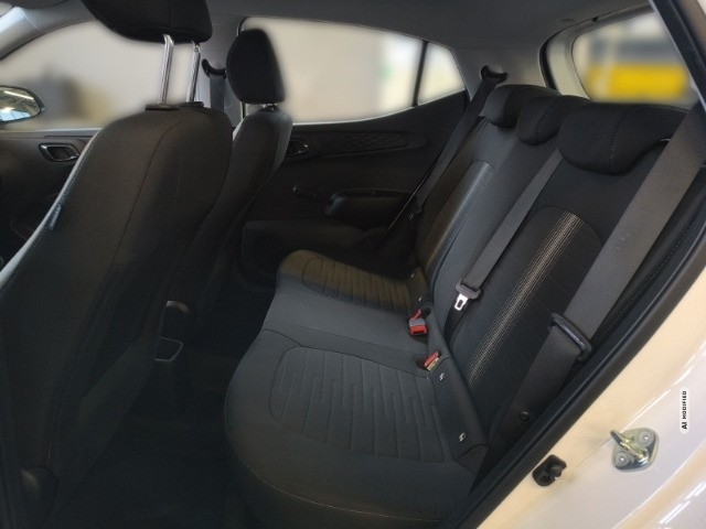 Hyundai i10 Trend +NAVI+PDC+KLIMA+SHZ+CARPLAY+UVM