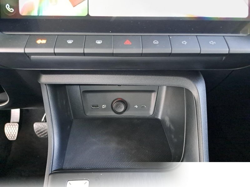 MG ZS 1.5 VTI-TECH COMFORT NAVI LM17 KEYLESS-ENTRY GANZJAHRESREIFEN
