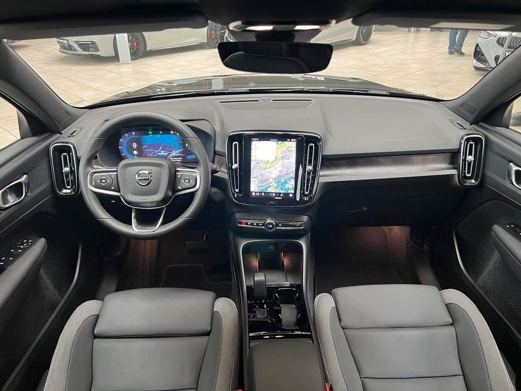 Volvo EX40 XC 40 P8 Twin Pure Electric AWD Plus Recharge