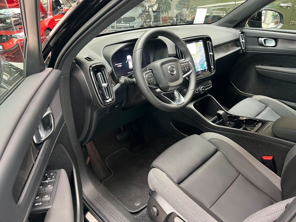 Volvo EX40 XC 40 P8 Twin Pure Electric AWD Plus Recharge