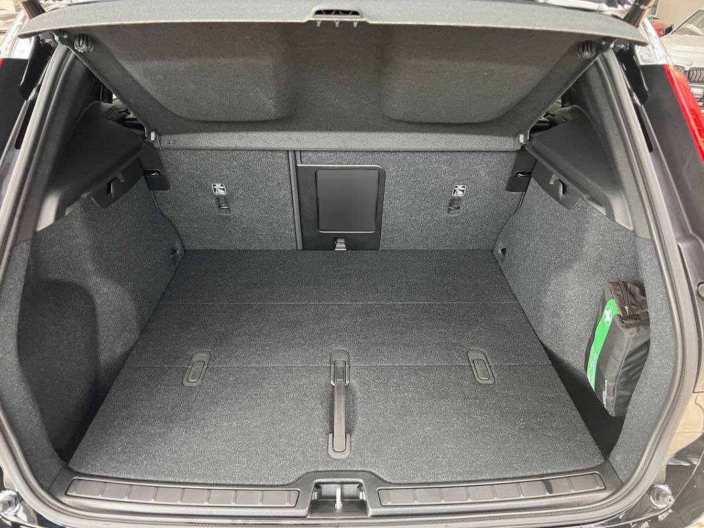 Volvo EX40 XC 40 P8 Twin Pure Electric AWD Plus Recharge