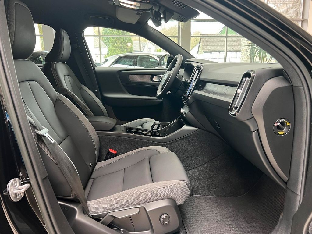 Volvo EX40 XC 40 P8 Twin Pure Electric AWD Plus Recharge