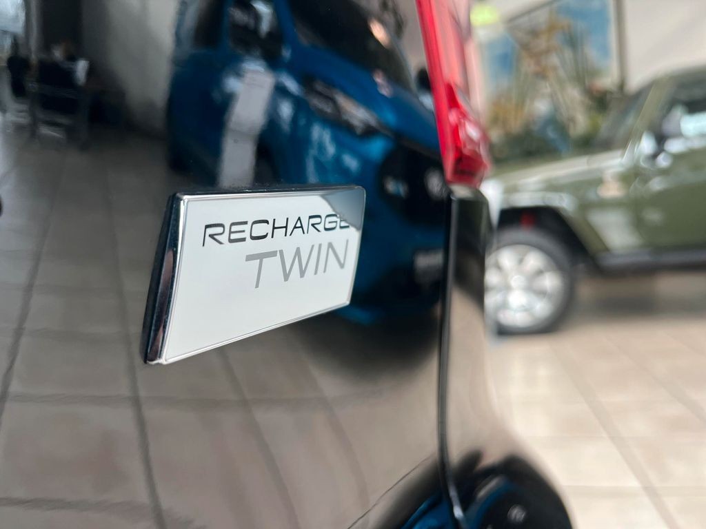 Volvo EX40 XC 40 P8 Twin Pure Electric AWD Plus Recharge