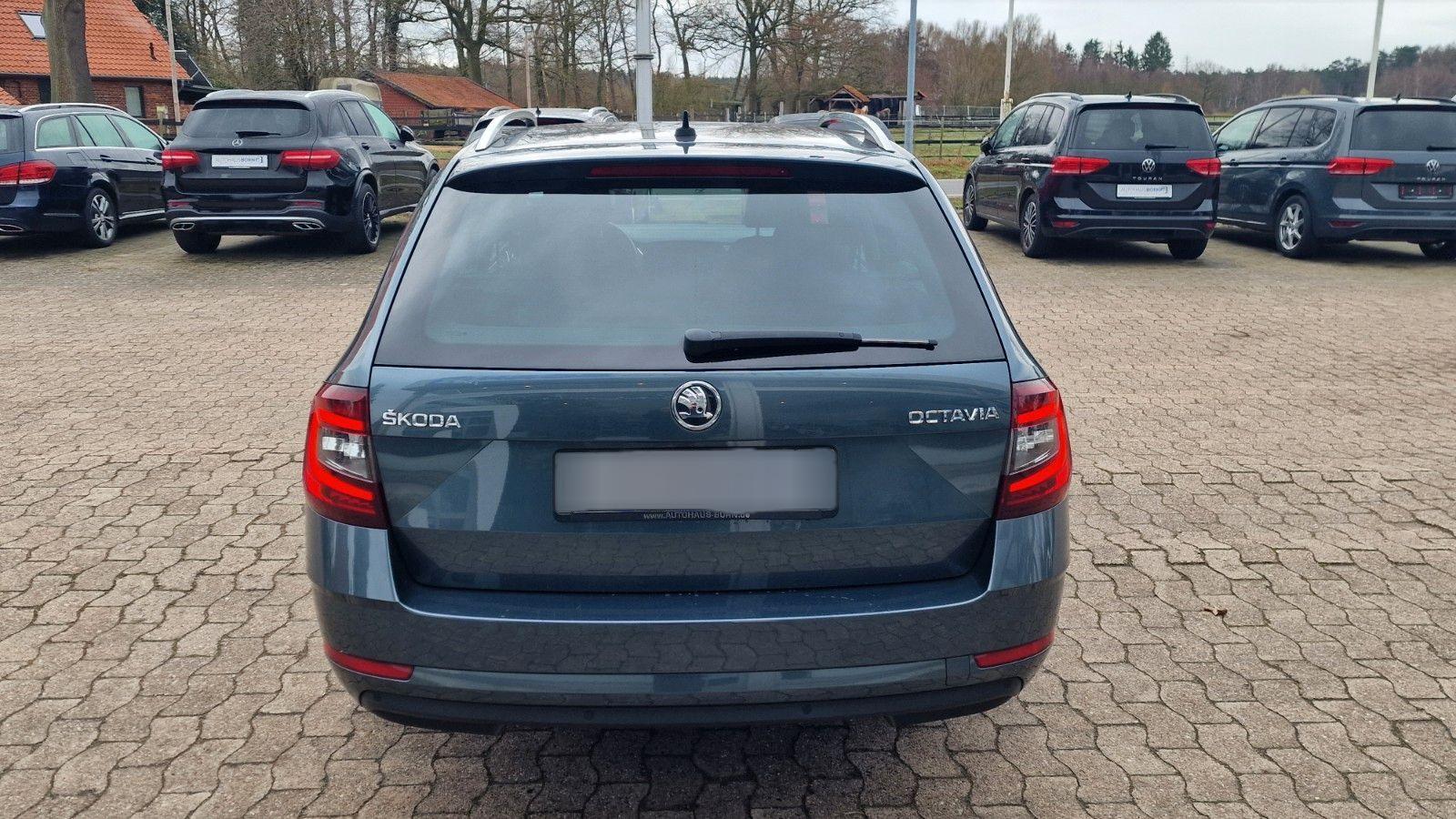 Skoda Octavia Combi Clever NAVI PDC 1. Hand