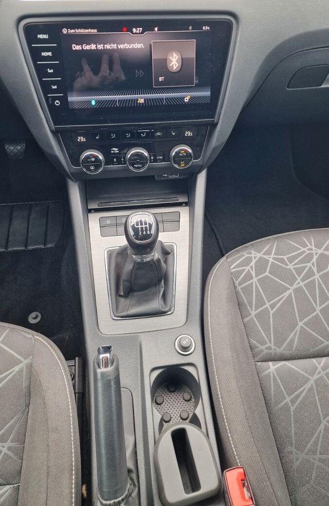 Skoda Octavia Combi Clever NAVI PDC 1. Hand