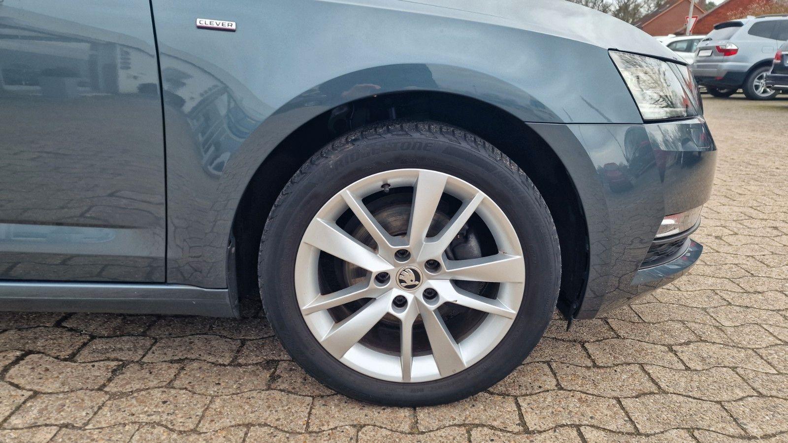 Skoda Octavia Combi Clever NAVI PDC 1. Hand