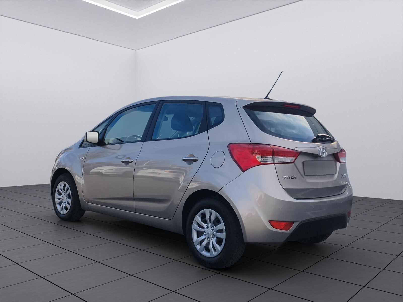 Hyundai ix20 Aut. Classic/SHZ/Bluetooth/Einparkhilfe hin