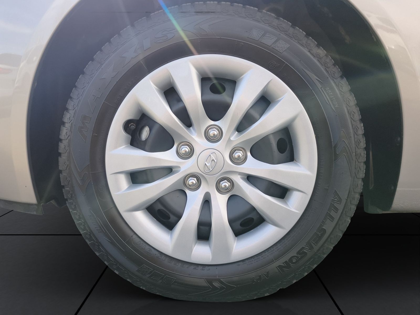 Hyundai ix20 Aut. Classic/SHZ/Bluetooth/Einparkhilfe hin
