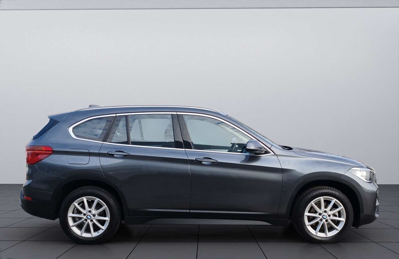 BMW X1 sDrive 18 i Aut. Advantage/SHZ/Einparkhilfe v