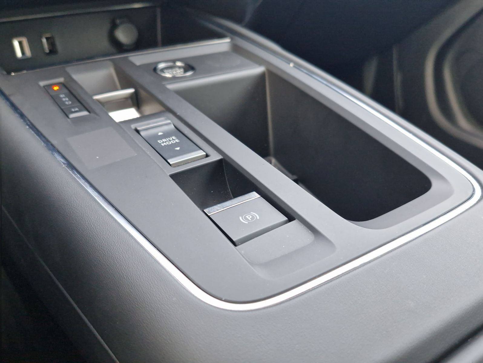 Citroën C5 Aircross Hybrid 145 Plus e-DSC LED Navi SHZ K