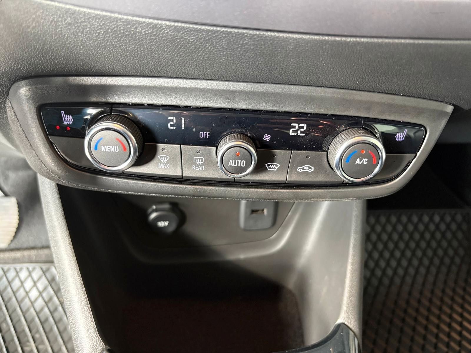 Opel Crossland X Crossland Enjoy 1.2 *SHZ LHZ RFK NAVI PDC u.v.m*